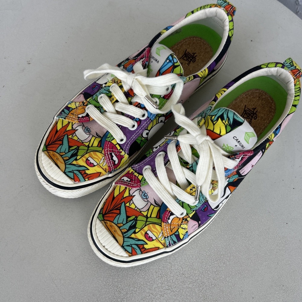 Cariuma Toz Collaboration Lace Up Sneaker Shoes Women's US 8.5 Graffiti Style
